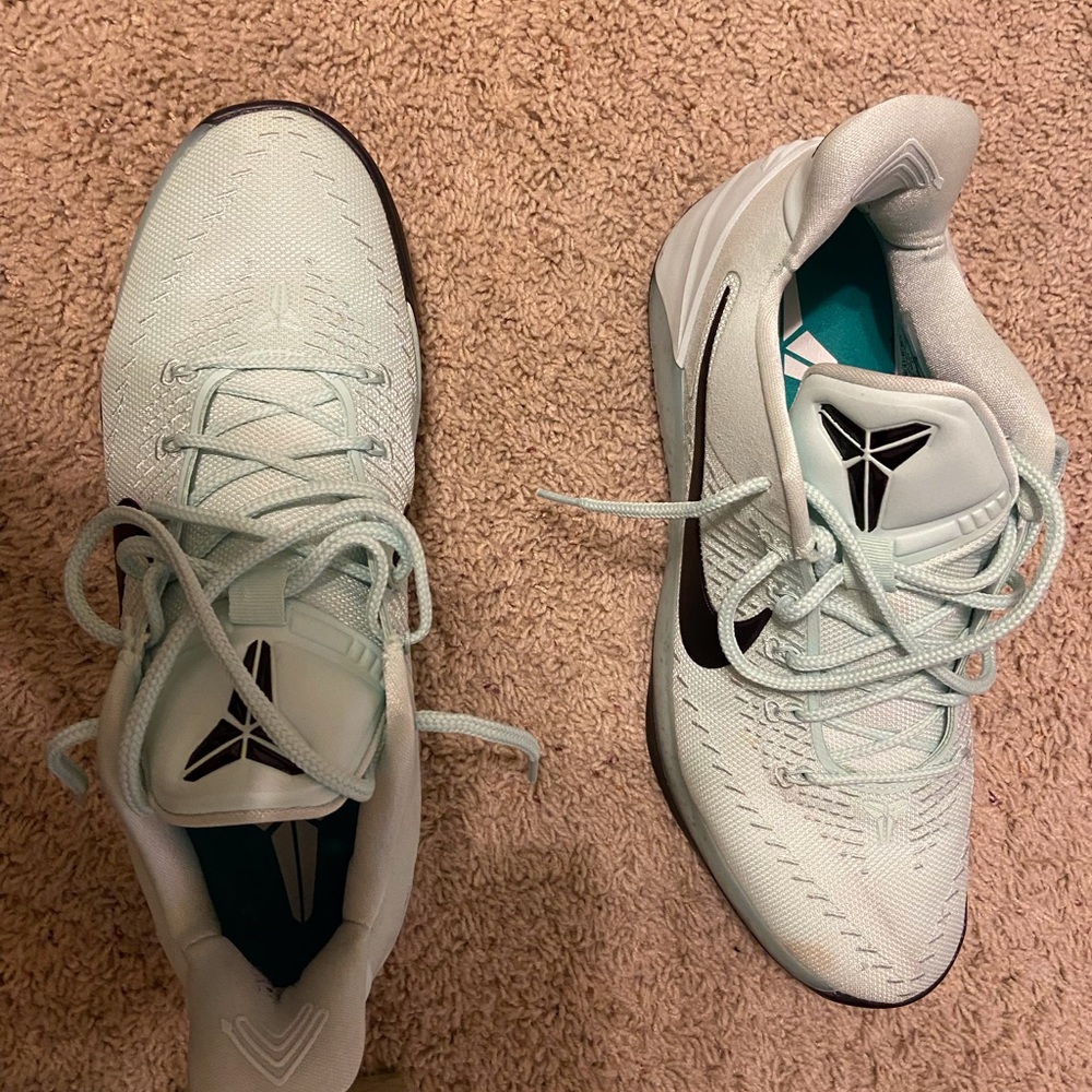 Kobe A.D. NXT igloo
